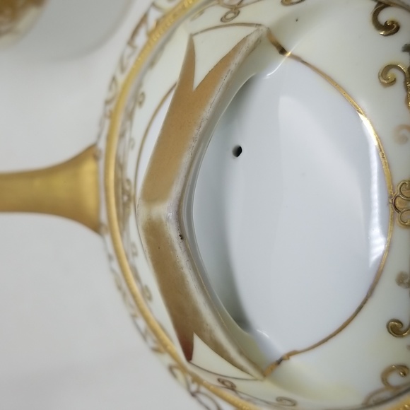 Noritake Christmas Ball Tea Set - Picture 15 of 16